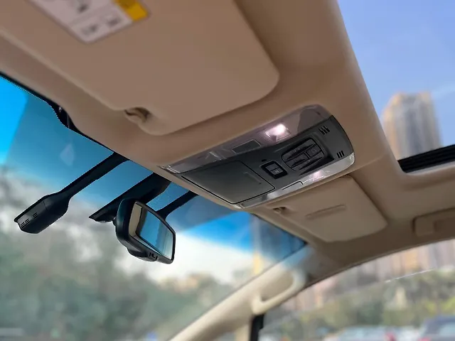 Used Toyota Vellfire VIP – Executive Lounge in Mumbai