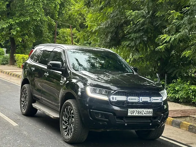 Used Ford Endeavour [2016-2019] Titanium 3.2 4x4 AT in Kanpur