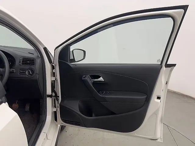 Used Volkswagen Polo Comfortline Plus 1.0L MPI in Chennai