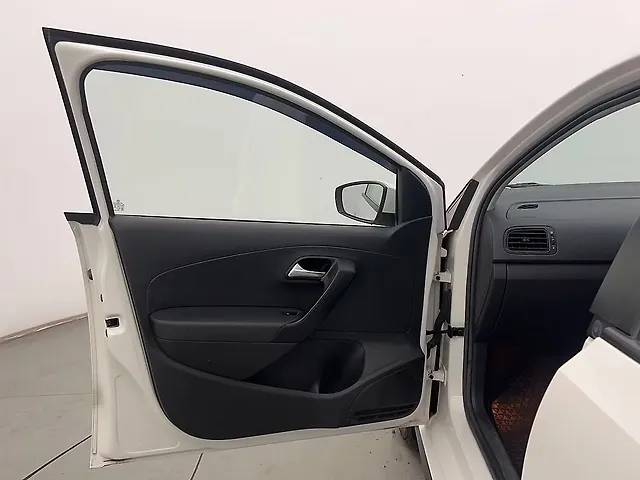Used Volkswagen Polo Comfortline Plus 1.0L MPI in Chennai