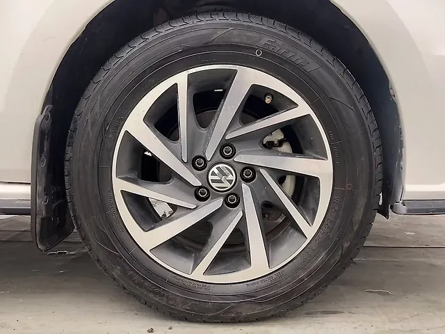 Used Volkswagen Polo Comfortline Plus 1.0L MPI in Chennai