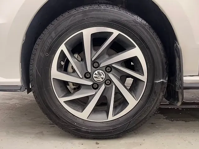 Used Volkswagen Polo Comfortline Plus 1.0L MPI in Chennai