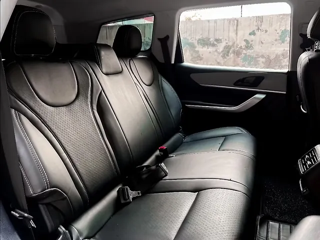 Used Mahindra XUV700 MX Diesel MT 5 STR [2021] in Delhi