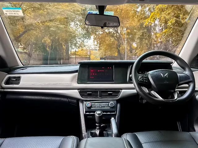 Used 2022 Mahindra XUV700 in Delhi