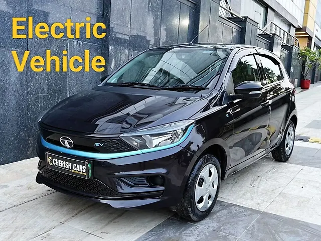 Used 2023 Tata Tiago EV in Delhi