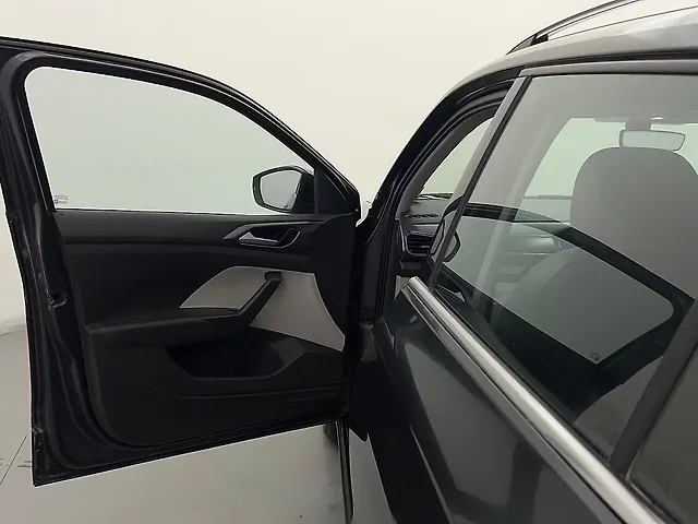 Used Volkswagen Taigun [2021-2023] Topline 1.0 TSI AT in Delhi