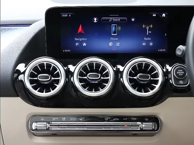 Used Mercedes-Benz GLA 200 in Delhi