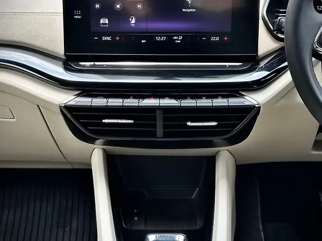Used Skoda Octavia L&K 2.0 in Surat