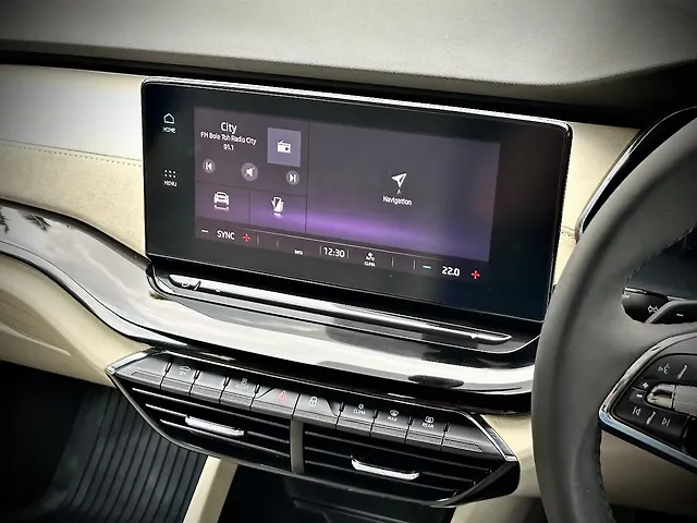 Used Skoda Octavia L&K 2.0 in Surat