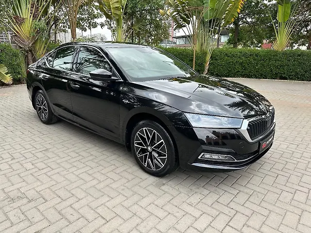 Used Skoda Octavia L&K 2.0 in Surat