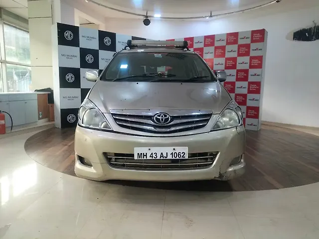 Used 2011 Toyota Innova in Mumbai