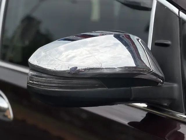 Used Toyota Innova Crysta [2016-2020] 2.4 G 8 STR [2016-2017] in Kolkata