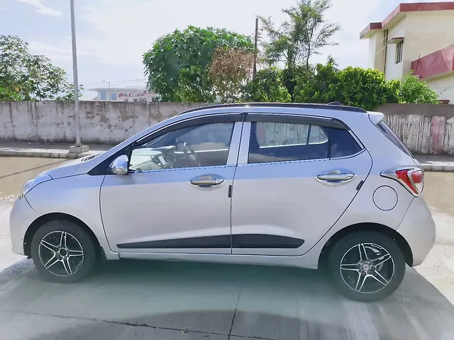 Used Hyundai Grand i10 Sportz U2 1.2 CRDi in Lucknow