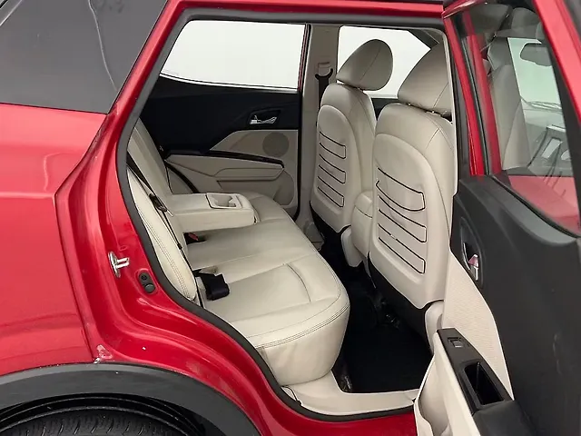 Used Mahindra XUV300 [2019-2024] W8 (O) 1.5 Diesel [2020] in Lucknow