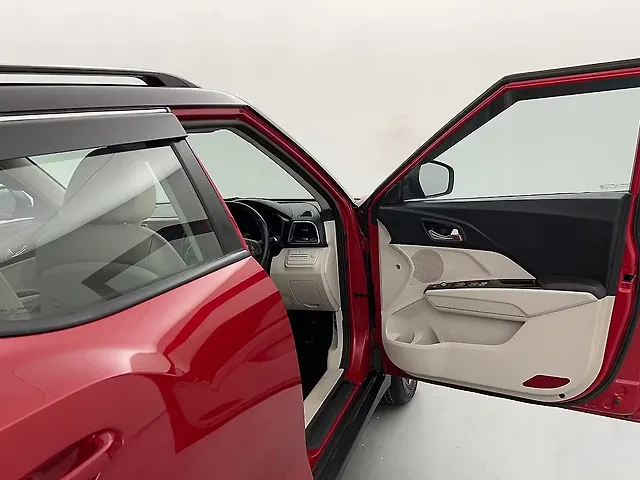 Used Mahindra XUV300 [2019-2024] W8 (O) 1.5 Diesel [2020] in Lucknow