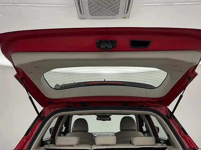 Used Mahindra XUV300 [2019-2024] W8 (O) 1.5 Diesel [2020] in Lucknow