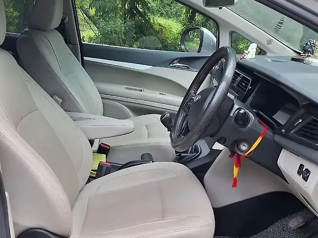 Used Mahindra Marazzo [2018-2020] M8 7 STR in Nashik