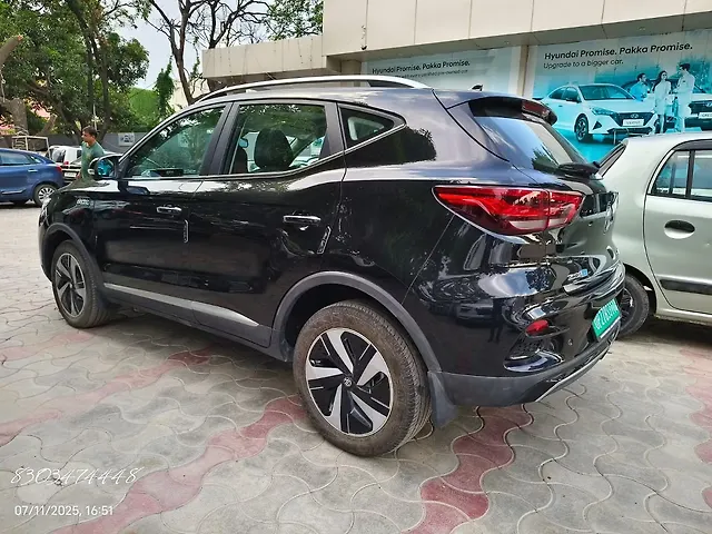 Used MG ZS EV Essence Dark Grey in Lucknow