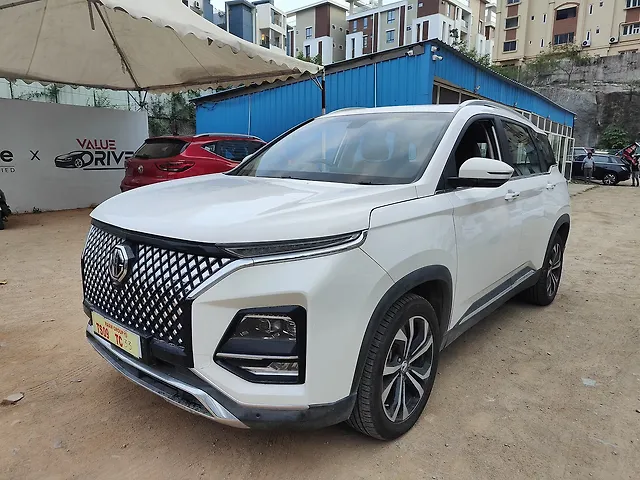 Used MG Hector Plus Sharp Pro 1.5 Turbo Petrol MT 6 STR [2023] in Hyderabad