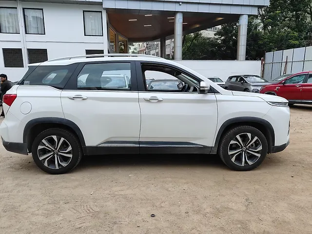 Used MG Hector Plus Sharp Pro 1.5 Turbo Petrol MT 6 STR [2023] in Hyderabad