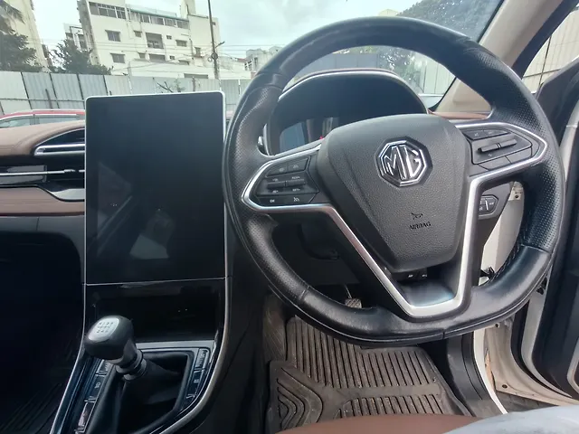 Used MG Hector Plus Sharp Pro 1.5 Turbo Petrol MT 6 STR [2023] in Hyderabad