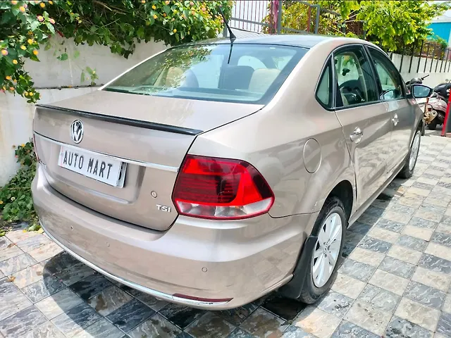 Used Volkswagen Vento [2015-2019] Highline Plus 1.2 (P) AT 16 Alloy in Jaipur