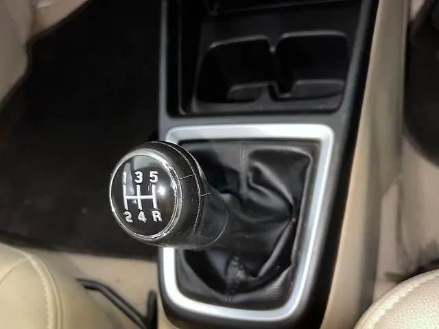 Used Maruti Suzuki Dzire [2017-2020] VXi in Delhi