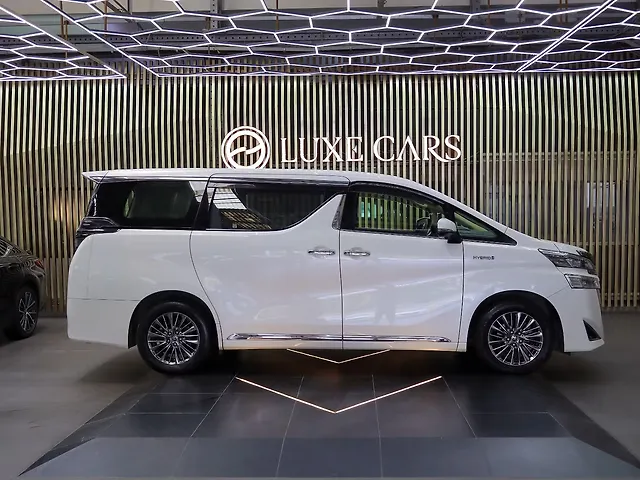 Used Toyota Vellfire [2020-2023] Hybrid in Bangalore