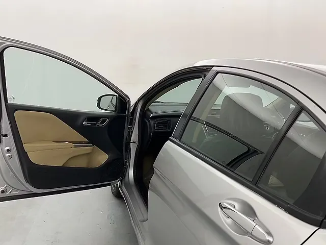 Used Honda City 4th Generation VX Petrol in Lucknow