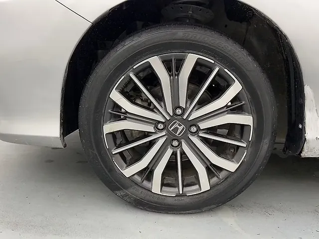 Used Honda City 4th Generation VX Petrol in Lucknow