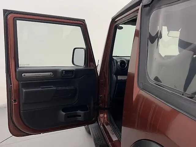 Used Mahindra Thar LX Convertible Petrol AT in Delhi