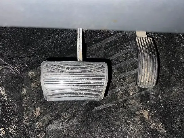 Used Mahindra Thar LX Convertible Petrol AT in Delhi