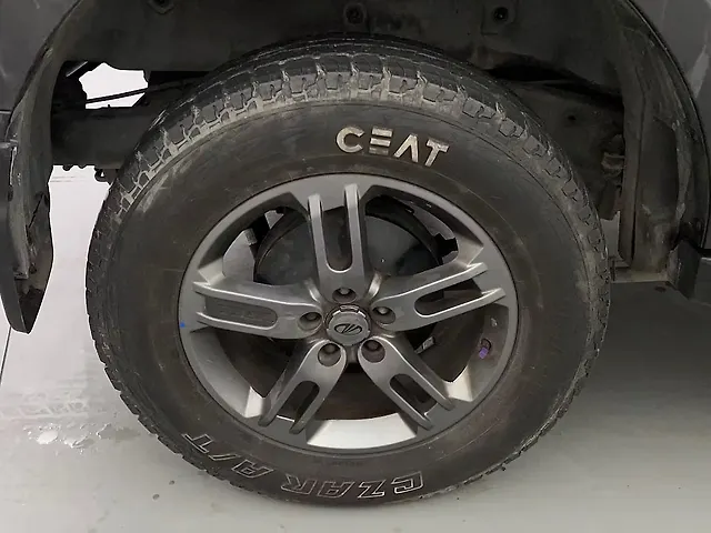 Used Mahindra Thar LX Convertible Petrol AT in Delhi