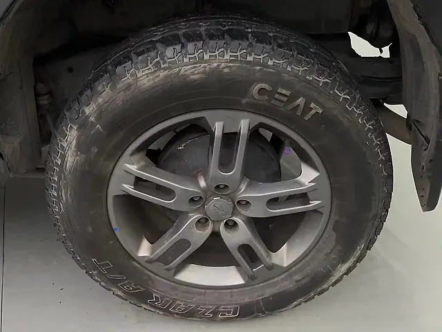 Used Mahindra Thar LX Convertible Petrol AT in Delhi