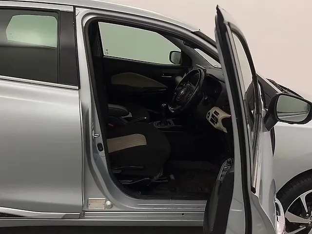 Used Toyota Glanza V [2022-2023] in Delhi