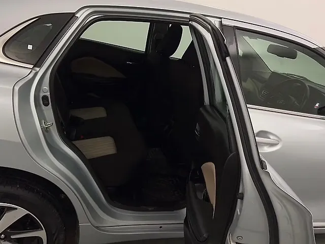 Used Toyota Glanza V [2022-2023] in Delhi