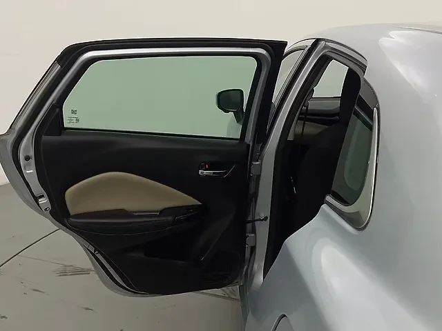 Used Toyota Glanza V [2022-2023] in Delhi