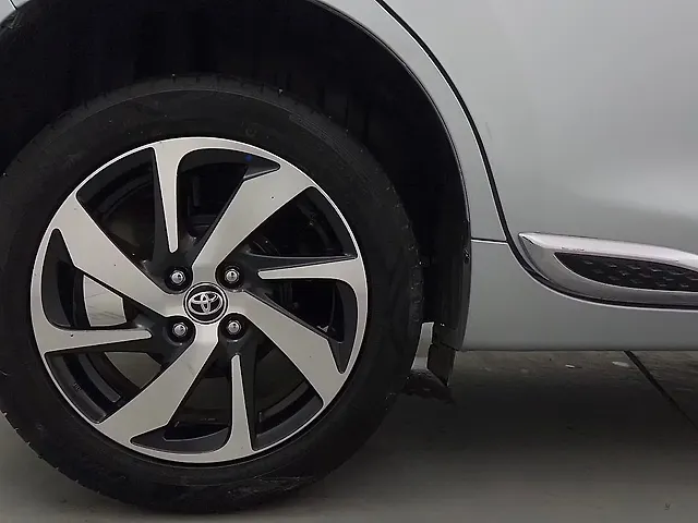 Used Toyota Glanza V [2022-2023] in Delhi