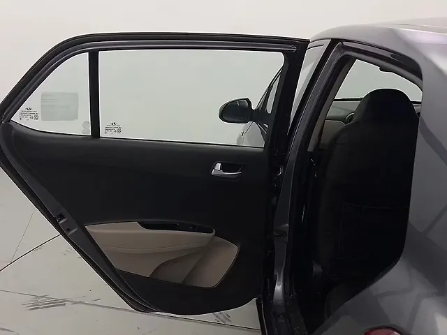 Used Hyundai Grand i10 [2013-2017] Sportz 1.2 Kappa VTVT [2016-2017] in Delhi