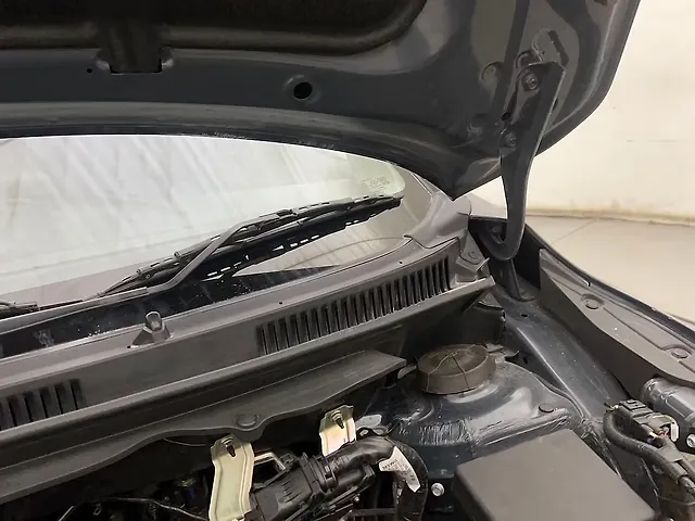 Used Maruti Suzuki Baleno Zeta MT CNG in Hyderabad