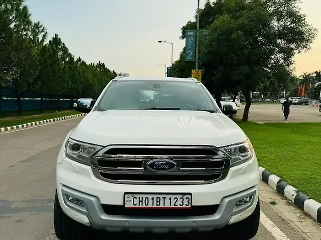 Used Ford Endeavour [2016-2019] Titanium 3.2 4x4 AT in Chandigarh