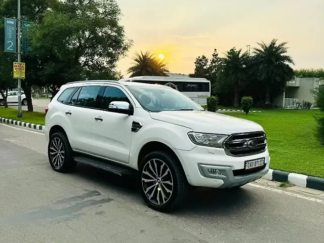 Used Ford Endeavour [2016-2019] Titanium 3.2 4x4 AT in Chandigarh