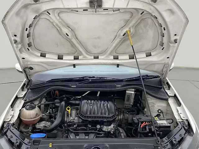 Used Volkswagen Polo [2016-2019] Highline Plus 1.0 (P) 16 Alloy in Hyderabad