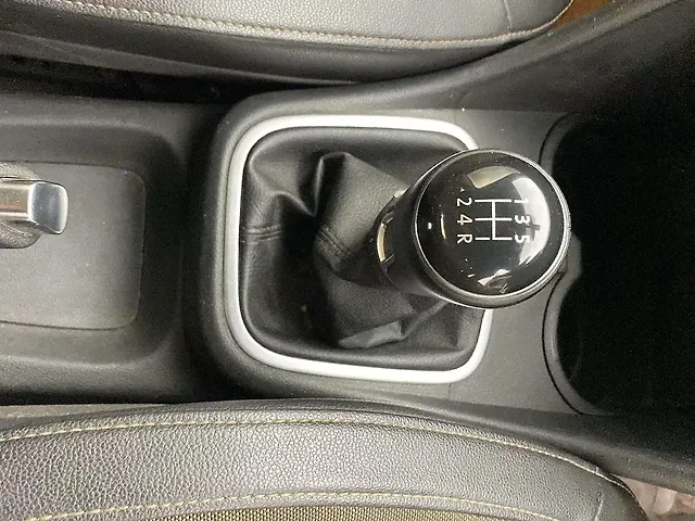 Used Volkswagen Polo [2016-2019] Highline Plus 1.0 (P) 16 Alloy in Hyderabad