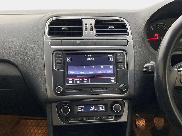 Used Volkswagen Polo [2016-2019] Highline Plus 1.0 (P) 16 Alloy in Hyderabad