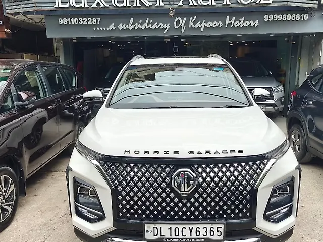Used 2024 MG Hector Plus in Delhi