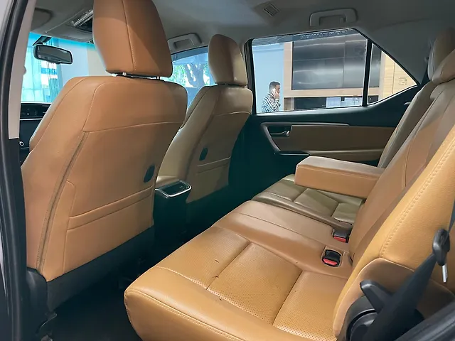 Used Toyota Fortuner 4X2 AT 2.8 Diesel in Mumbai