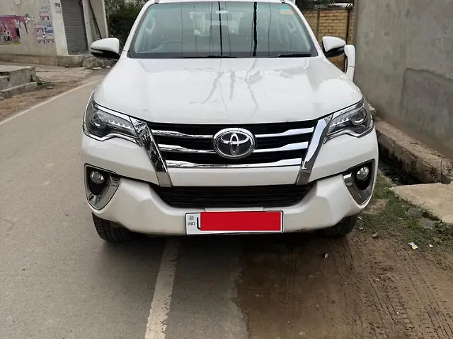 Used 2017 Toyota Fortuner in Lucknow