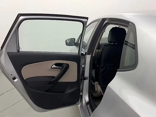 Used Volkswagen Polo [2012-2014] Highline1.2L (P) in Delhi