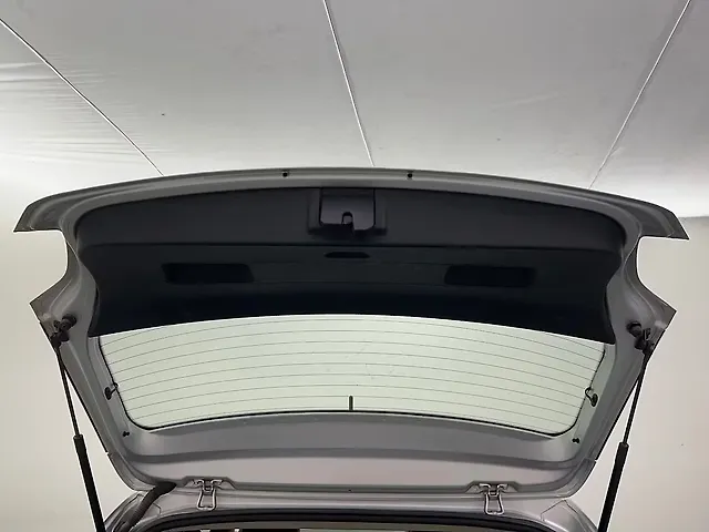 Used Volkswagen Polo [2012-2014] Highline1.2L (P) in Delhi